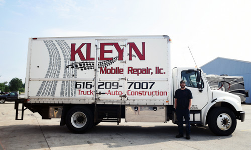 Kleyn Mobile Repair Truck and Technician